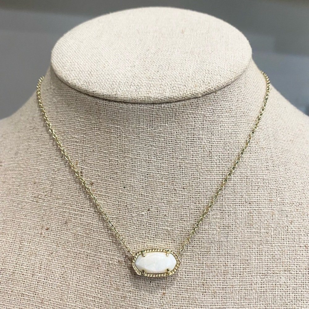 Kendra Scott Elisa Pendant Necklace